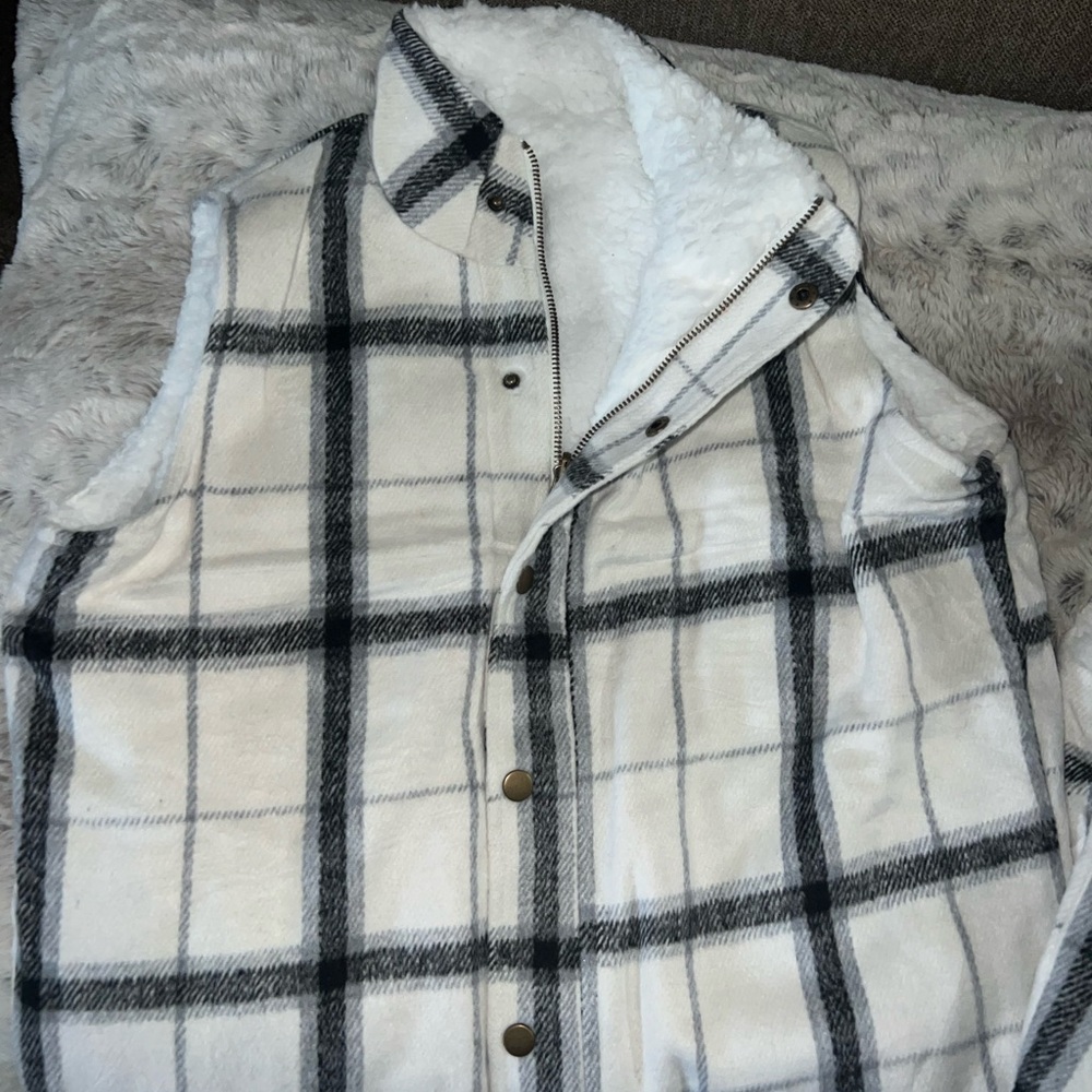 Super cute Sherpa vest